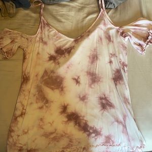 open shoulder top with cute ruffle sleeves!